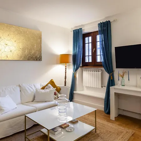 Apartamento La Terrazza Su *
